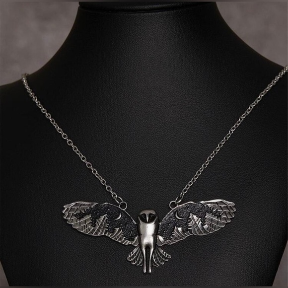 🌟Host Pick🌟 Owl in Flight Necklace - Picture 4 of 5